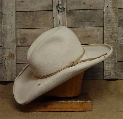 rolled brim cowboy hat|Different Cowboy Hat Styles